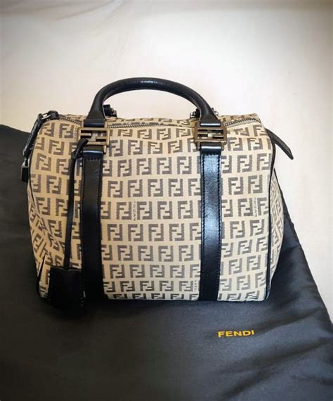 cerco borse di fendi su rebelle|Fendi Borsette e portafogli di seconda mano .